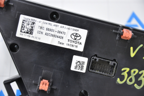 Управление климат-контролем Toyota Camry v70 18-20 manual затерта накладка