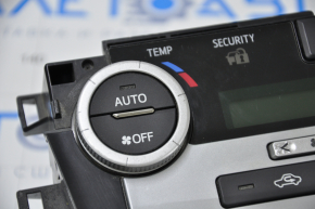 Управление климат-контролем Toyota Camry v50 12-14 usa auto с подогревом зеркал, царапины, затерто, вздулась краска кнопок, сломано крепление