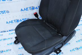 Водійське сидіння Ford Focus mk3 15-18 рест, без airbag, механіка, ганчірка чорн, топляк
