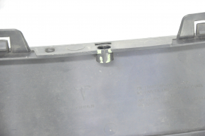 Крепление нижней решетки переднего бампера центральное Tesla Model X 16-21 низ, сломаны крепления