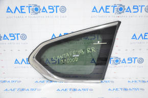 Форточка глухое стекло задняя правая Hyundai Santa FE 19- царапины на хроме
