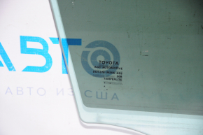 Скло дверей перед правою Toyota Camry v50 12-14 usa подряпини