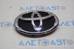 Эмблема решетки радиатора Toyota Camry v50 12-14 usa новый OEM оригинал, сломана направляйка