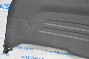 Обшивка дверей багажника нижня Hyundai Santa FE 19-20 чорна подряпини, потерта