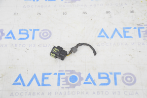 Фишка датчика уровня бачка омывателя Hyundai Santa FE 19-23