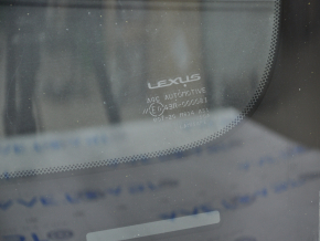 Лобовое стекло Lexus IS 14-20 царапина, затерто