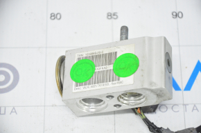 Клапан печки кондиционера заднего ряда Tesla Model X 16-21 сломана фишка, надорвана изоляция провода
