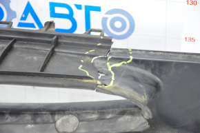 Дефлектор воздуховод радиатора центр Tesla Model S 12-15 дорест надломы, отломана часть