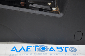 Консоль центральная подлокотник VW Passat b7 12-15 USA черн, царапины, без заглушки, подлок под чистку
