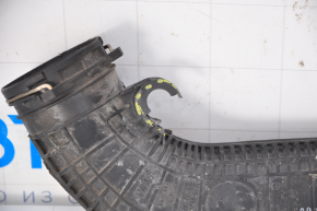 Патрубок інтеркулера прав середній VW CC 08-17 зламані кріплення