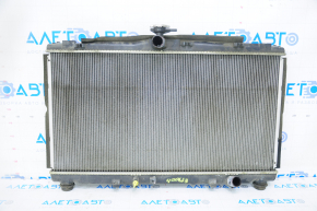 Радиатор охлаждения вода Lexus ES300h 13-18 сломаны крепления