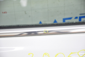 Дверь в сборе задняя правая Ford Fusion mk5 13-20 белая YZ, keyless, ручка с хром полоской, тычки, тычка на хроме