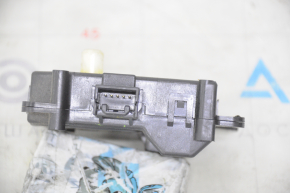Актуатор моторчик привод печки (кондиционер, лев низ) Lexus GS300 GS350 GS430 GS450h 05-11