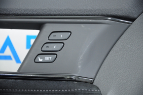 Обшивка двери карточка передняя левая Honda Clarity 18-21 usa черн, потерта