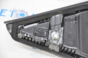 Ліхтар внутрішній кришка багажника правий VW Passat b8 16-19 USA LED світла тріщина у відбивачі