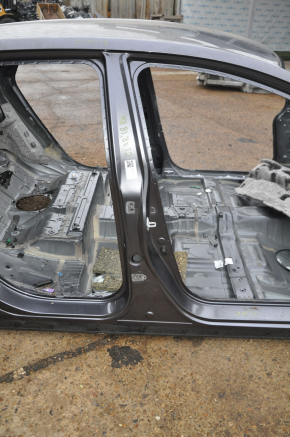 Стойка кузова центральная правая Honda Clarity 18-21 usa на кузове