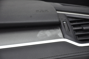 Торпедо передняя панель с AIRBAG Honda Civic X FC 16-21 черная, потерта накладка