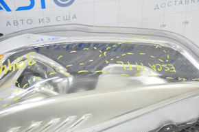 Фара передняя левая в сборе Ford Escape MK3 17-19 рест, галоген+led, светлая паутинка, полез лак