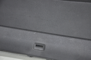 Обшивка дверей багажника VW Tiguan 09-17 чорна подряпини, затерта