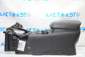 Консоль центральна підлокітник та підсклянники Ford Focus mk3 11-14 підсклянка поперек, чорн, подряпини