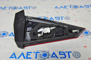 Фонарь внутренний крышка багажника левый Infiniti QX30 17- под полировку
