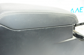 Консоль центральна підлокітник Subaru Outback 15-19 шкіра, чорний, подряпини