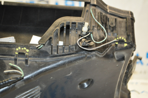 Блок предохранителей подкапотный Lexus RX350 10-15 сломаны крепления, отсутствует заглушка, нет крышки
