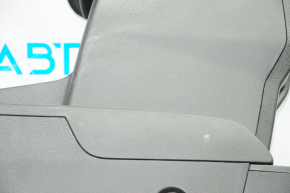 Консоль центральная подлокотник и подстаканники Ford Fiesta 11-19 черн, затерта, царапины