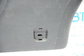 Консоль центральная подлокотник и подстаканники Dodge Dart 13-16 черн, кожа, черн строчка, царапины, без заглушек