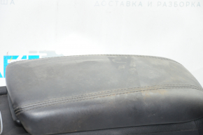 Консоль центральна підлокітник і підсклянники Chrysler 200 15-17 чорна шкіра, чорний рядок, підсклянники чорна структура, топляк, подряпини