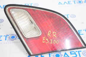 Фонарь внутренний крышка багажника правый Lexus ES300 ES330 02-04 под полировку, топляк