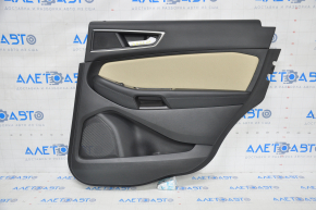 Обшивка двери карточка задняя правая Ford Edge 15-18 черная кожа с бежевой вставкой потерта