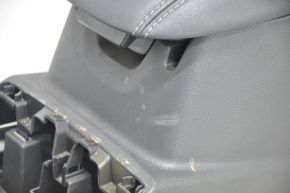 Консоль центральна підлокітник Ford Escape MK4 20- шкіра, чорний, подряпини, немає накладки, оплавлена