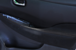 Обшивка двери карточка передняя правая Nissan Leaf 13-17 черн с черн вставкой кожа, подлокотник тряпка,под химчистку