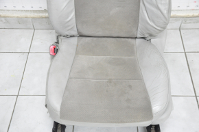 Водительское сидение Toyota Camry v50 12-14 usa без airbag, электро, подогрев, кожа серая + замш, под химчистку, трещины на коже