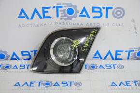 Ліхтар внутрішній кришка багажника правий Mazda3 03-08 HB рест, під полірування