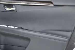 Обшивка двери карточка передняя правая Lexus ES300h ES350 13-18 черная кожа, молдинг под темное дерево царапины