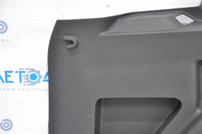 Обшивка арки левая Ford Escape MK3 13-19 черная без сабвуфера царапины, затерта