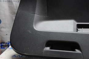 Обшивка дверей багажника нижня VW Tiguan 18- чорна, подряпини