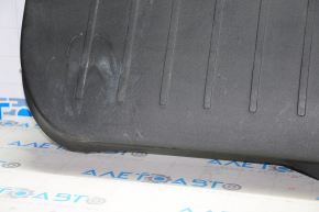 Обшивка двери багажника низ Chevrolet Equinox 10-17 черн, царапины, без залушки