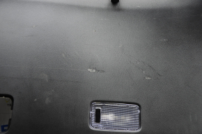 Обшивка дверей багажника нижня Mazda CX-5 17- чорна, подряпини, відсутня заглушка