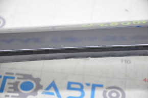 Накладка передньої стійки зовнішня передня прав BMW i3 14-20 графіт, розсохся ущільнювач, недлом
