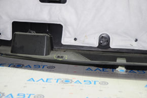 Обшивка двери багажника низ GMC Terrain 10-17 черн, слом креп, царапины
