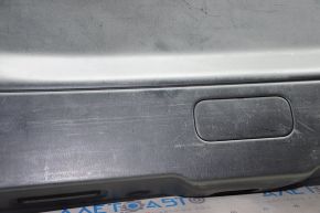 Обшивка дверей багажника низ Nissan Pathfinder 13-20 черн подряпини