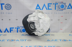 Подушка безопасности airbag в руль водительская VW Jetta 15-18 USA черн, стрельнувшая