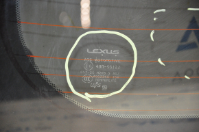 Стекло заднее двери багажника Lexus CT200h 11-17 тонировка, мелкие царапины