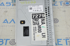 Щиток приборов Tesla Model S 12-20 81к, потек дисплей