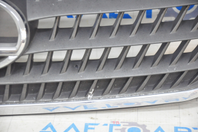 Решітка радіатора grill Lexus RX400h 06-09 з емблемою, злам креп, тріщина, полізла фарба