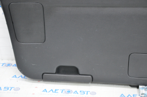 Обшивка дверей багажника нижня Subaru Outback 15-19 чорна, затерта