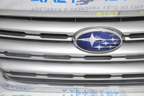 Грати радіатора grill Subaru Outback 15-17 з емблемою, пісок, поліз хром в емблемі